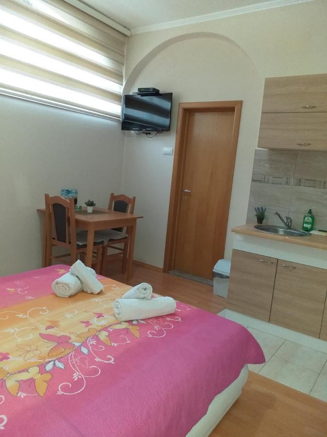 Sun City Apartments Trebinje Extérieur photo