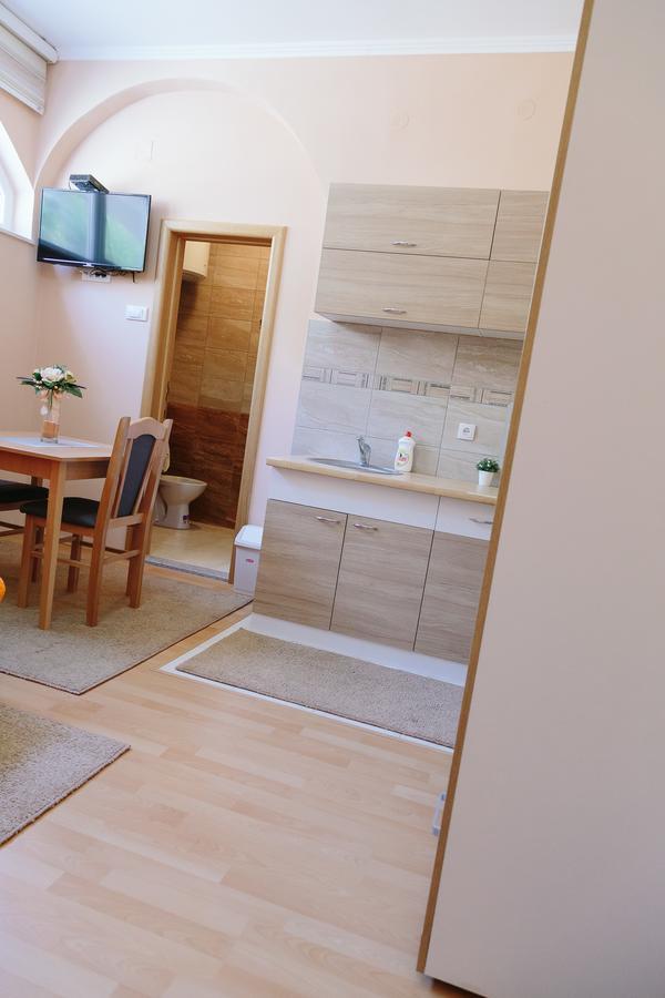 Sun City Apartments Trebinje Extérieur photo
